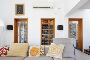 Secret Garden by TLV2RENT