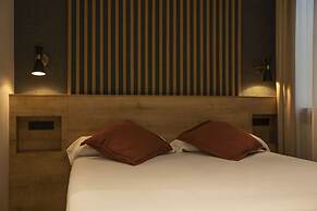 Fontanella by BCN URBAN ROOMS