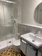 Fontanella by BCN URBAN ROOMS