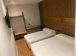 Fontanella by BCN URBAN ROOMS