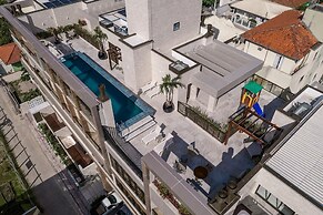 Aluguel Apartamento Garden com Jacuzzi e Terraço com Piscina - 883