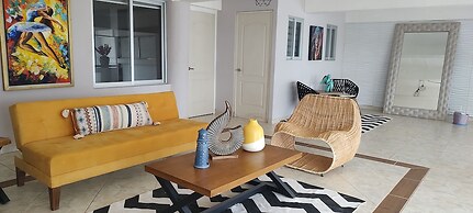 Confortable y amplio estudio D9