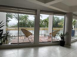 Confortable y amplio estudio D9