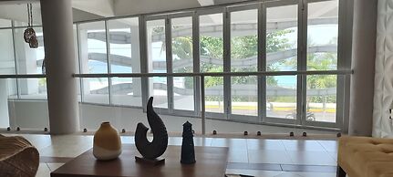 Confortable y amplio estudio D9