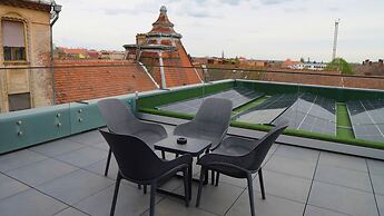 Aniroc Signature Hotel