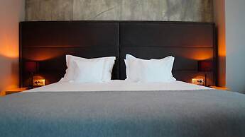 Aniroc Signature Hotel