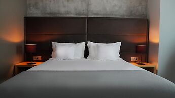 Aniroc Signature Hotel