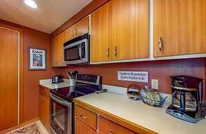 1 Bedroom Condo in West Keystone Near Lakeside Village
