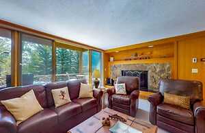 1 Bedroom Condo in West Keystone Near Lakeside Village