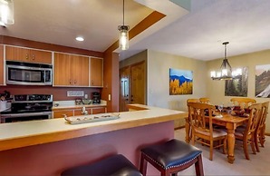 1 Bedroom Condo in West Keystone Near Lakeside Village