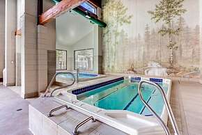 2 Bedroom Condo in West Keystone Near Lakeside Village