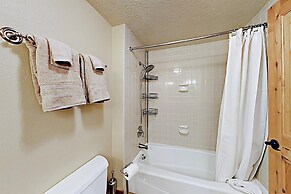 3 Bedroom Condo in West Keystone Near Lakeside Village