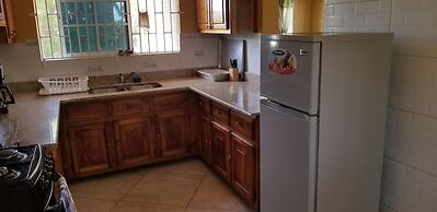 Holiday House at Villa Montego