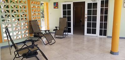 Holiday House at Villa Montego