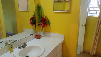 Holiday House at Villa Montego