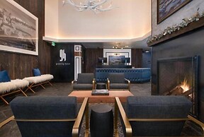 Vail Village King Hotel Room