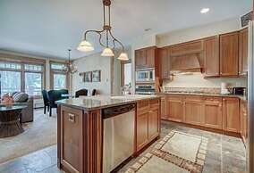 Lone Eagle 2 Bedroom Condo