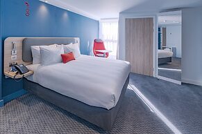 Holiday Inn Express Fleet by IHG