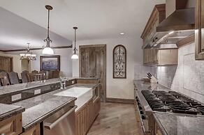 Vail Arrabelle 2 Bedroom Residence