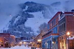 Downtown Aspen 2 Bedroom Condo