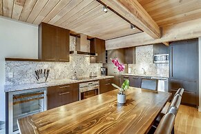 Downtown Aspen 2 Bedroom Condo