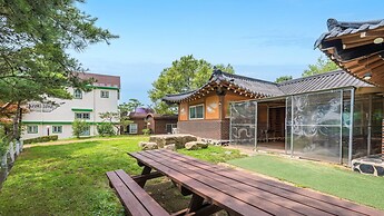 Ganghwa Gichayeohaeng Pension