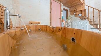 Ganghwa Gichayeohaeng Pension