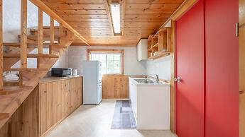 Ganghwa Gichayeohaeng Pension