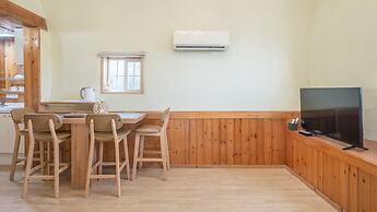 Ganghwa Gichayeohaeng Pension