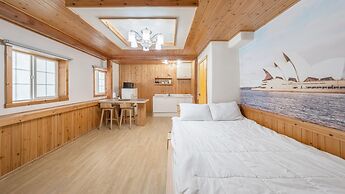 Ganghwa Gichayeohaeng Pension