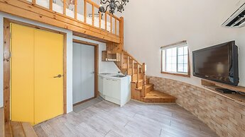 Ganghwa Gichayeohaeng Pension