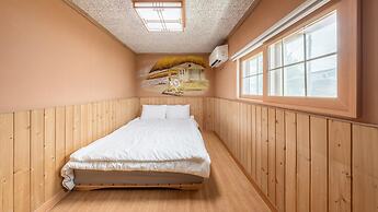 Ganghwa Gichayeohaeng Pension