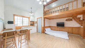 Ganghwa Gichayeohaeng Pension