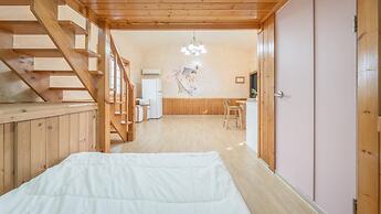 Ganghwa Gichayeohaeng Pension