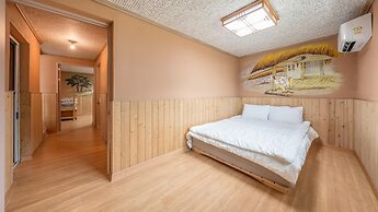 Ganghwa Gichayeohaeng Pension