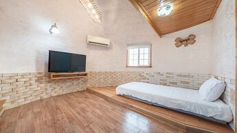 Ganghwa Gichayeohaeng Pension