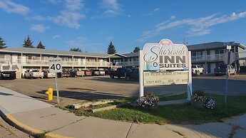 Shoreside Inn & Suites
