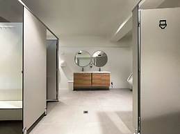 Airone Capsule Hotel