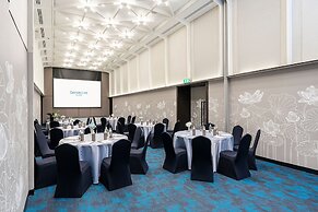 Centara Life Hotel Bangkok Phra Nakhon