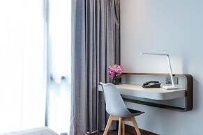 Centara Life Hotel Bangkok Phra Nakhon