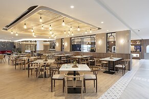 Centara Life Hotel Bangkok Phra Nakhon