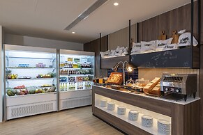 Centara Life Hotel Bangkok Phra Nakhon