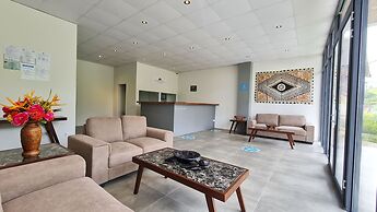 Seafront Apartment Coral Coast