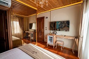 CUNDA BARADIEL HOTEL