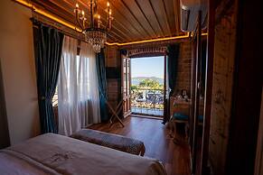 CUNDA BARADIEL HOTEL