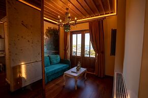 CUNDA BARADIEL HOTEL