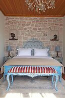 CUNDA BARADIEL HOTEL