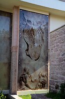 CUNDA BARADIEL HOTEL