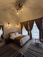 Mons Masius Hotel