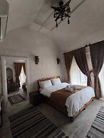 Mons Masius Hotel